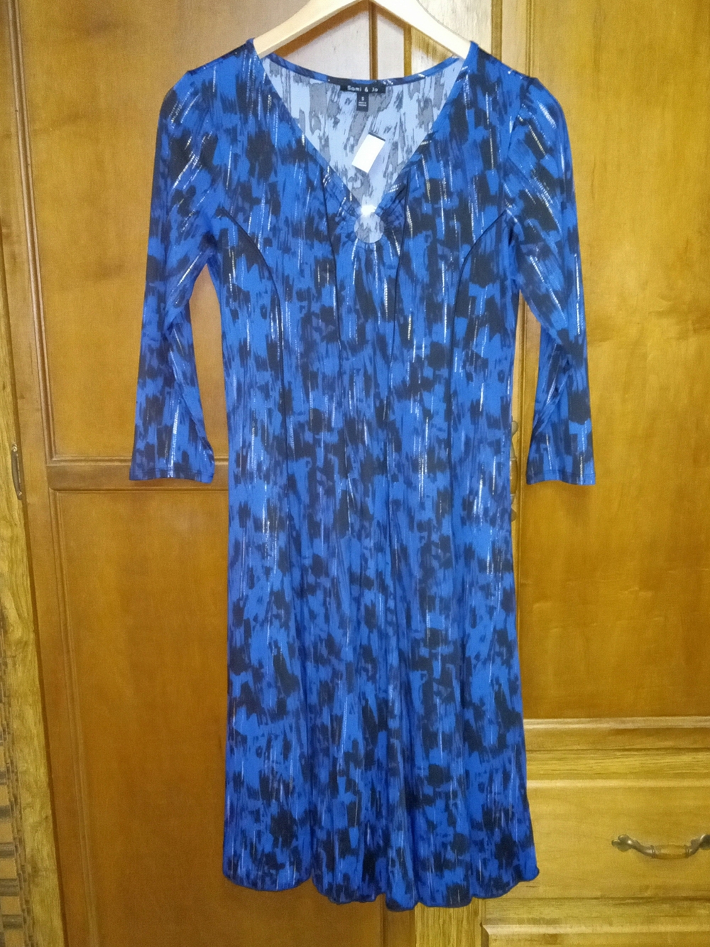 Womens Blue Patterned V-Neck Midi Dress